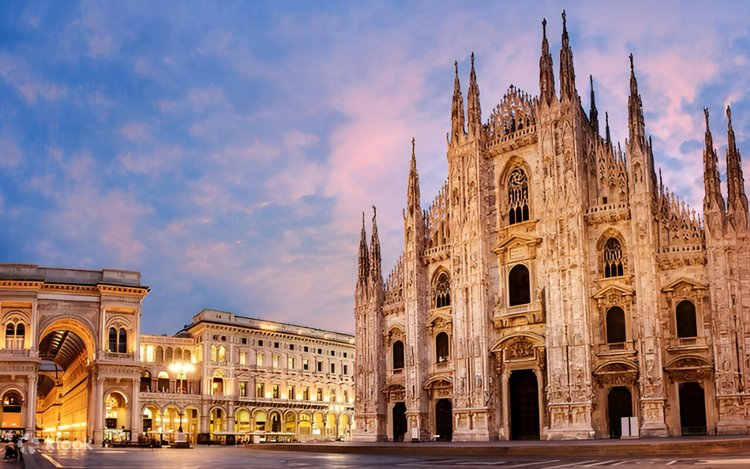DUOMO MILAN.jpg